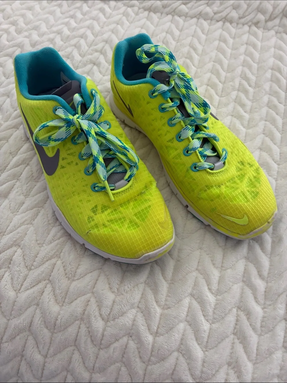 Nike Neon Yellow & Teal Running Shoes